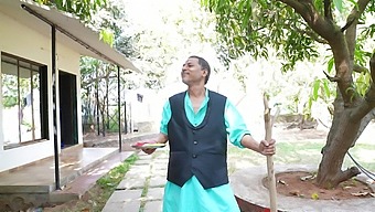 Deep throat and rough sex on holi with an indian father in law