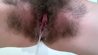 Teen makes a blowjob in the middle of a wild house party in pov style